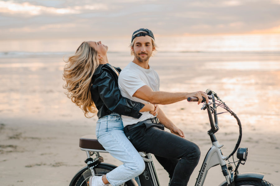 southern california proposal locations girl hugging guy bike