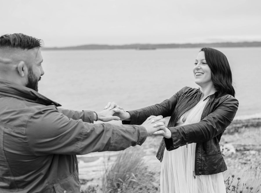 fall engagement discovery park black and white holding hands