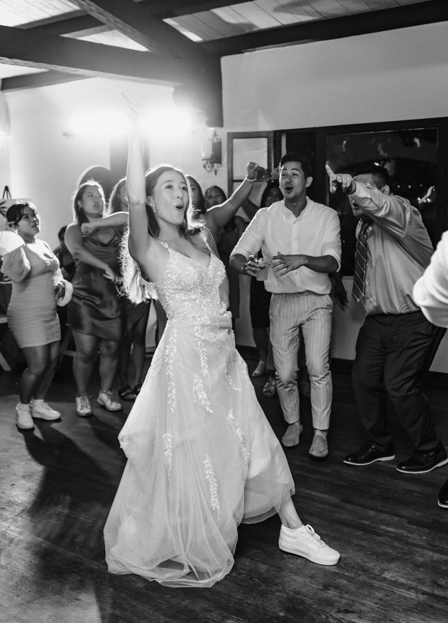 ole hanson beach club wedding reception bride dancing